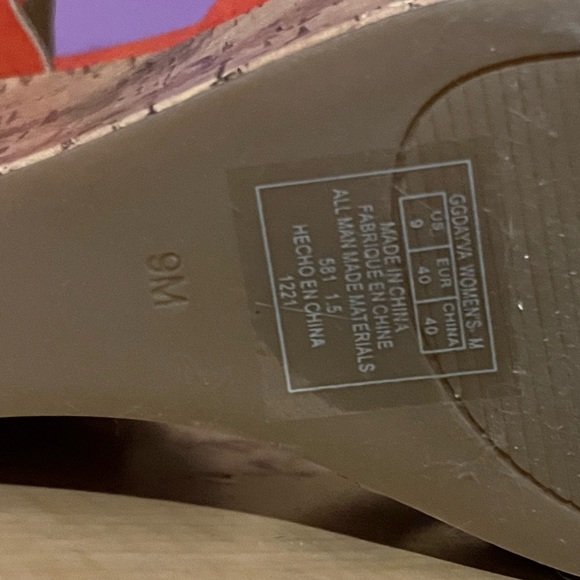 GUESS NEW Dayva platform sandal - Picture 7 of 16